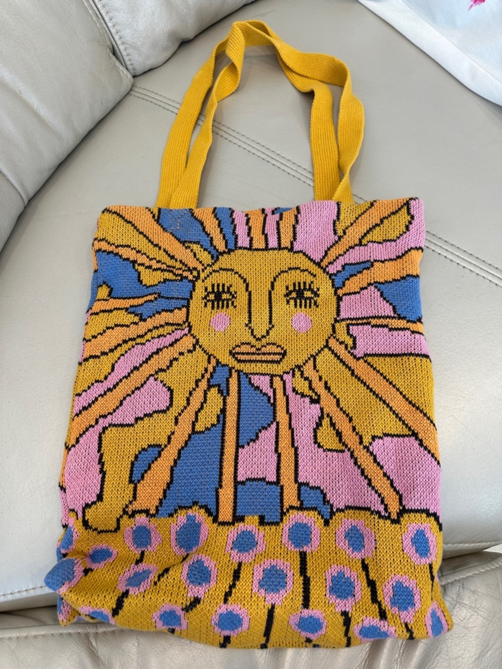 Fabulous Sun Tote! - Picture 1 of 5